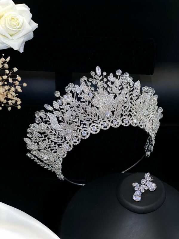 Flower Bridal Tiara with Leaves